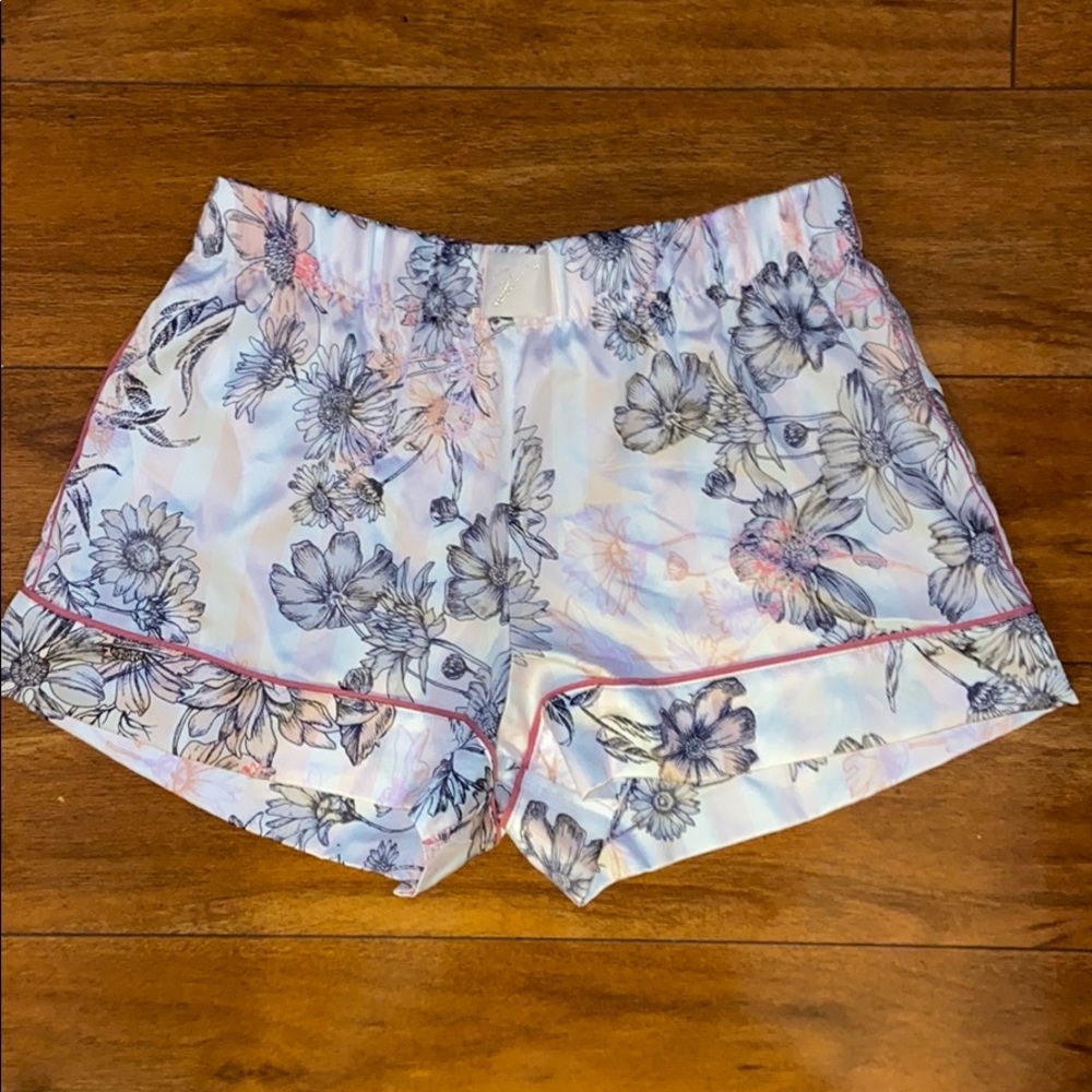 Victoria’s Secret pajama shorts XS NWT